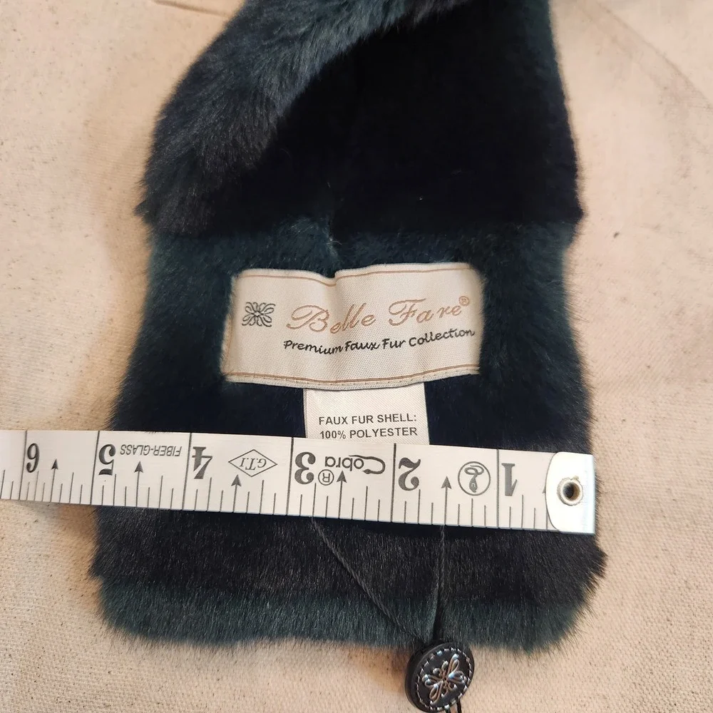 New Belle Fare FauxReal Emerald Black Faux Fur Scarf Neck Warmer Neiman Festival